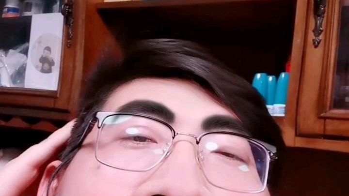 偷偷发个视频,下个视频发什么你们说的算